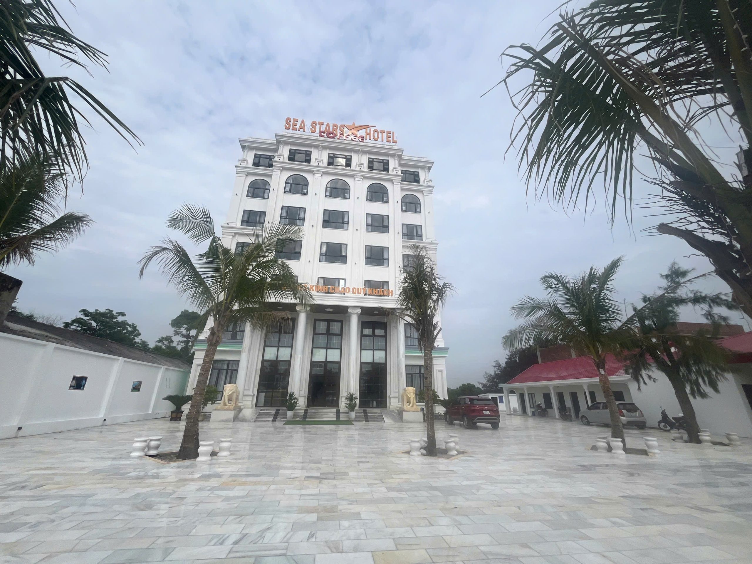 KHÁCH SẠN NHÀ HÀNG DỊCH VỤ ĂN UỐNG TẠI XÃ QUỲNH NGHĨA